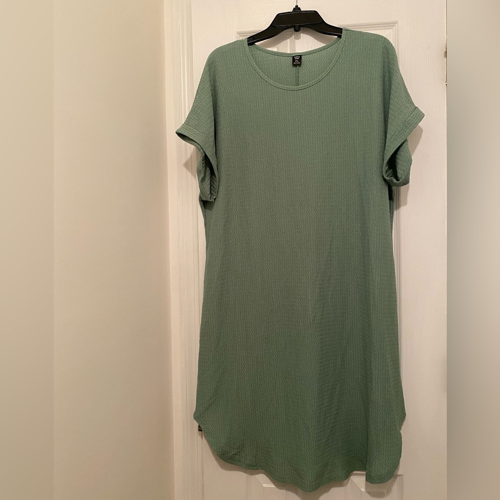 SHEIN Curve Midi Dress